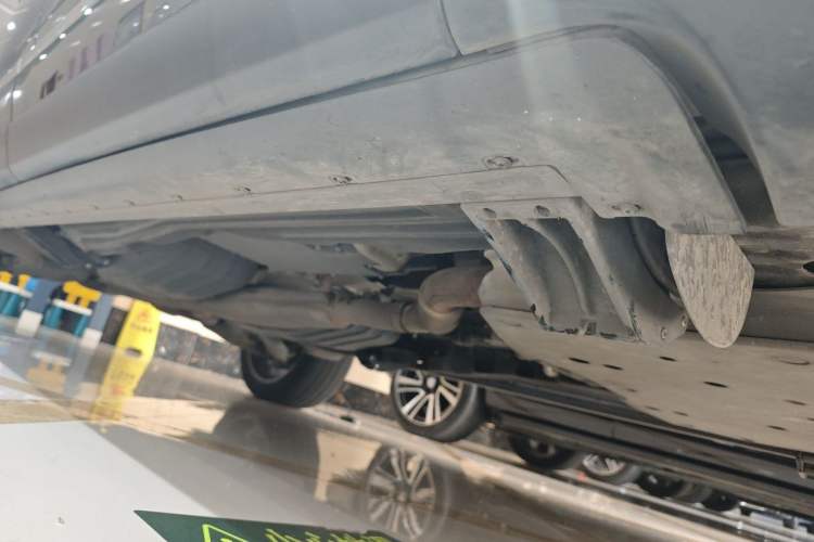 Used Land Rover Range 2021 3.0 L6 Century Extended Classic Edition Chassis Front Right