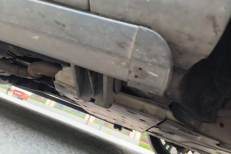 Used Land Rover Range 2021 3.0 L6 Century Extended Classic Edition Chassis Front Right