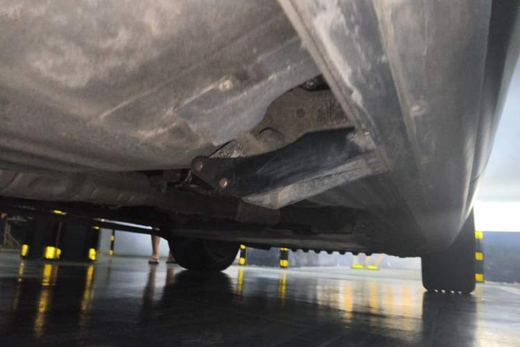 Used Land Rover Range 2021 3.0 L6 Century Extended Classic Edition Chassis Rear Right
