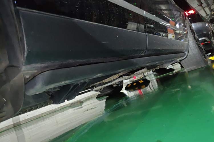 Used Land Rover Range  Chassis Rear Right