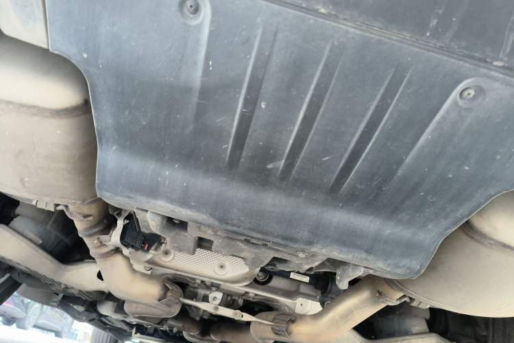 Used Land Rover Range 2021 3.0 L6 Century Extended Classic Edition Chassis Rear