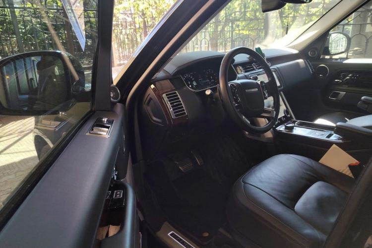 Used Land Rover Range 2021 3.0 L6 Century Extended Classic Edition Driver Seat