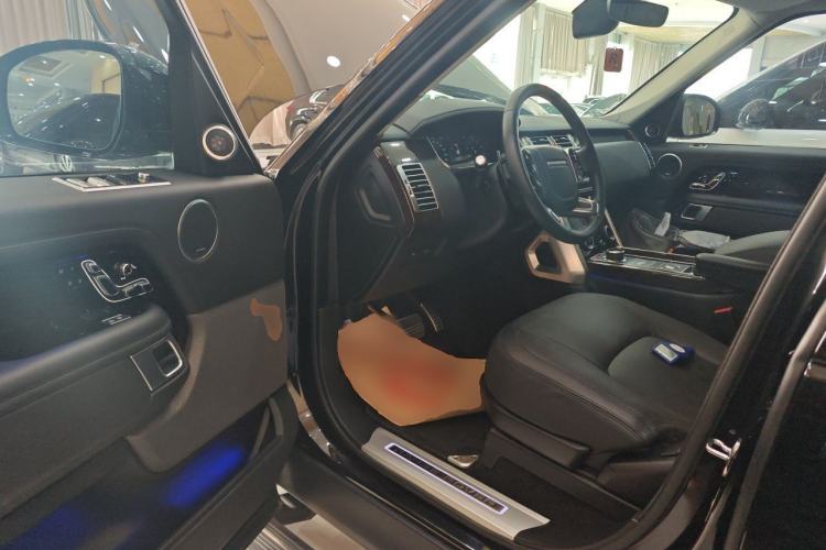Used Land Rover Range 2021 3.0 L6 Century Extended Classic Edition Driver Seat