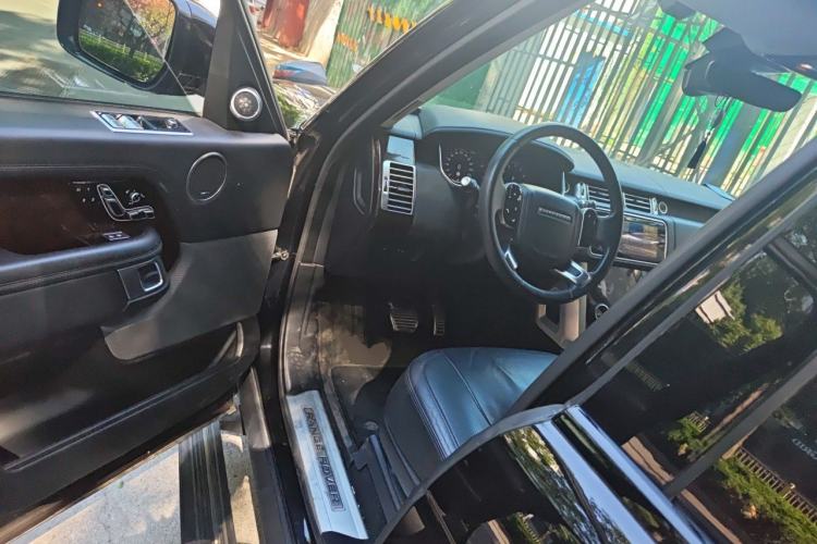 Used Land Rover Range 2021 3.0 L6 Century Extended Classic Edition Driver Seat