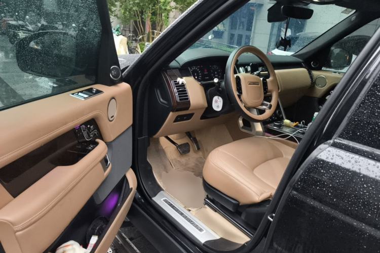 Used Land Rover Range 2021 3.0 L6 Century Extended Classic Edition Driver Seat
