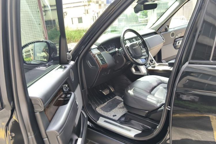 Used Land Rover Range 2021 3.0 L6 Century Extended Classic Edition Driver Seat