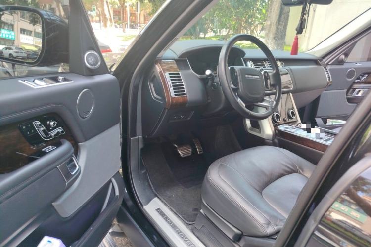 Used Land Rover Range 2021 3.0 L6 Century Extended Classic Edition Driver Seat