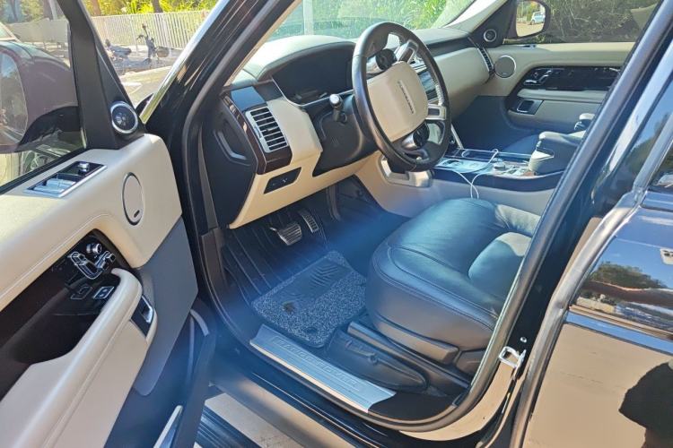 Used Land Rover Range 2021 3.0 L6 Centennial Edition Driver Seat