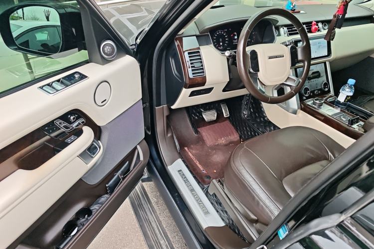 Used Land Rover Range 2021 3.0 L6 Century Extended Classic Edition Driver Seat