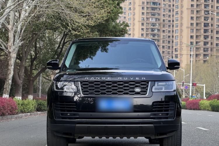 Used Land Rover Range 2021 3.0 L6 Grand Edition Engine Bay