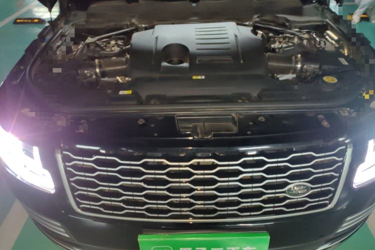 Used Land Rover Range 2021 3.0 L6 Centennial Edition Engine Bay