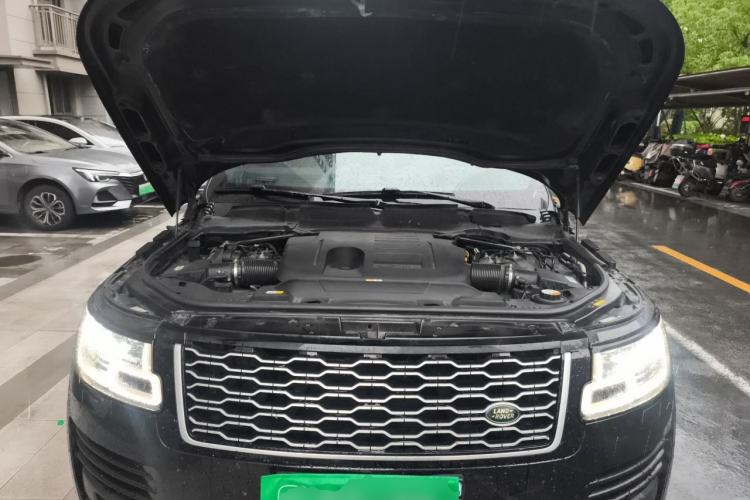 Used Land Rover Range 2021 3.0 L6 Century Extended Classic Edition Engine Bay