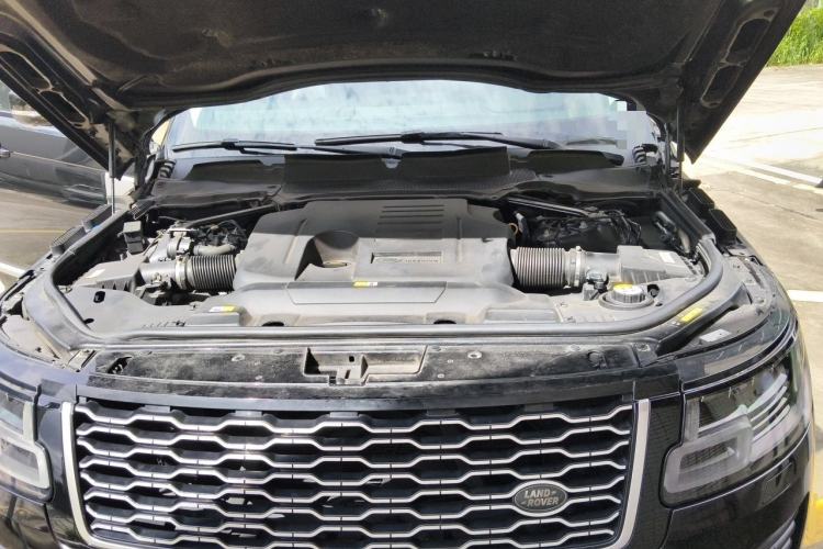 Used Land Rover Range 2021 3.0 L6 Century Extended Classic Edition Engine Bay