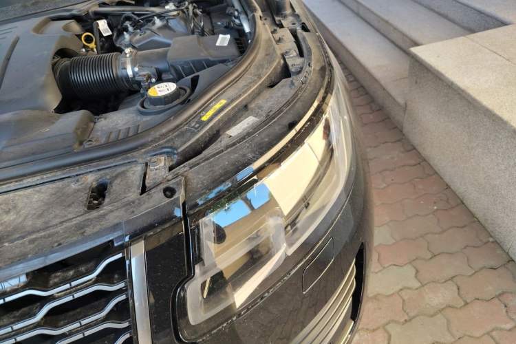 Used Land Rover Range 2021 3.0 L6 Century Extended Classic Edition Engine Bay Left