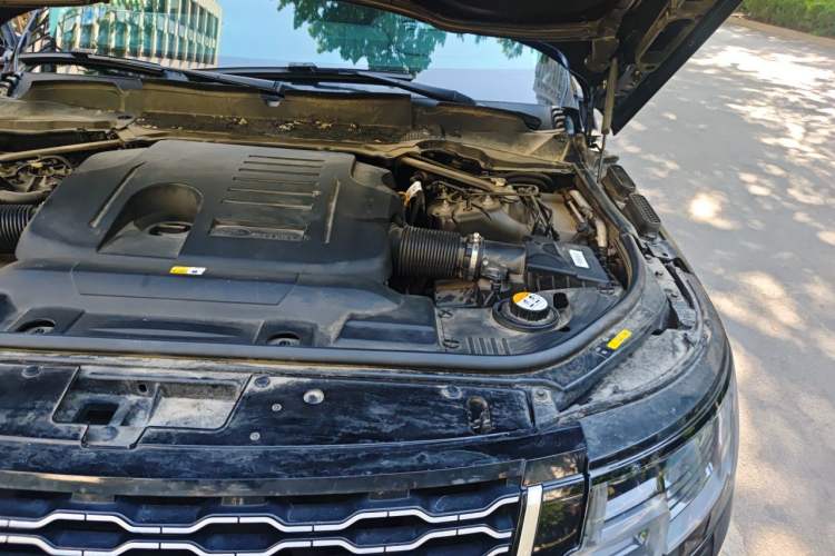 Used Land Rover Range 2021 3.0 L6 Century Extended Classic Edition Engine Bay Left