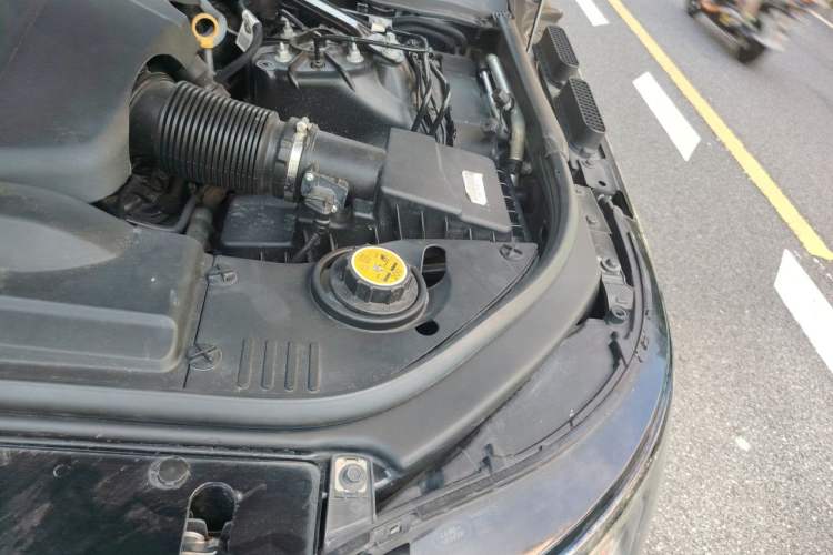 Used Land Rover Range 2021 3.0 L6 Century Extended Classic Edition Engine Bay Left