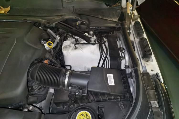 Used Land Rover Range 2021 3.0 L6 Century Extended Classic Edition Engine Bay Left