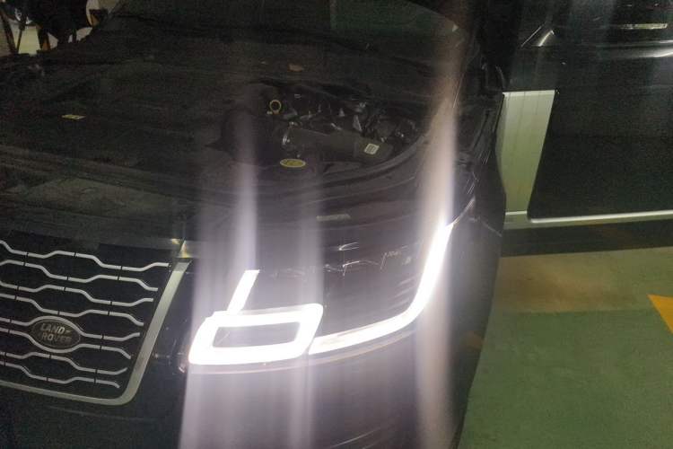 Used Land Rover Range 2021 3.0 L6 Century Extended Classic Edition Engine Bay Left