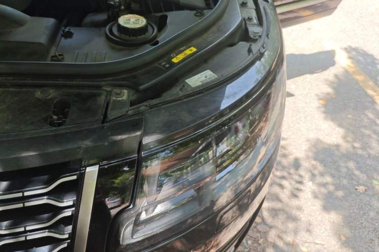 Used Land Rover Range 2021 3.0 L6 Century Extended Classic Edition Engine Bay Left
