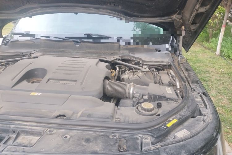 Used Land Rover Range 2021 3.0 L6 Century Extended Classic Edition Engine Bay Left
