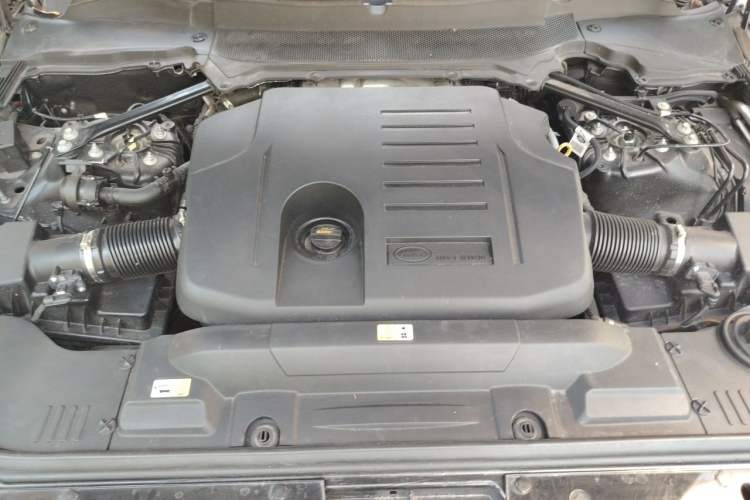Used Land Rover Range 2021 3.0 L6 Century Extended Classic Edition Engine Bay
