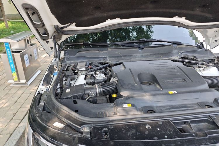 Used Land Rover Range 2021 3.0 L6 Century Extended Classic Edition Engine Bay Right
