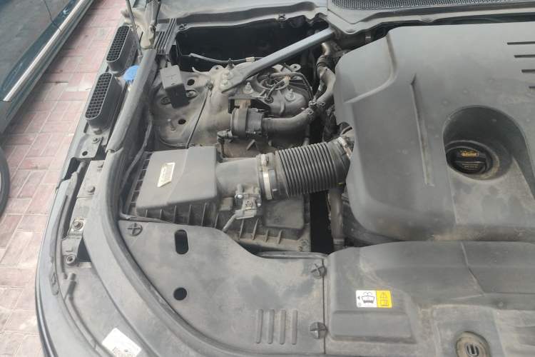 Used Land Rover Range 2021 3.0 L6 Century Extended Classic Edition Engine Bay Right