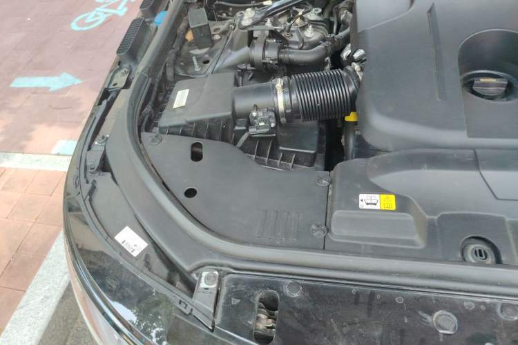 Used Land Rover Range 2021 3.0 L6 Century Extended Classic Edition Engine Bay Right