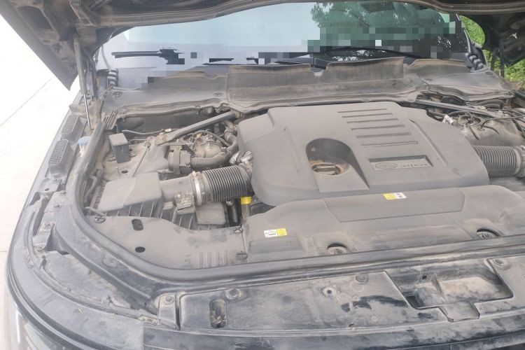 Used Land Rover Range 2021 3.0 L6 Century Extended Classic Edition Engine Bay Right