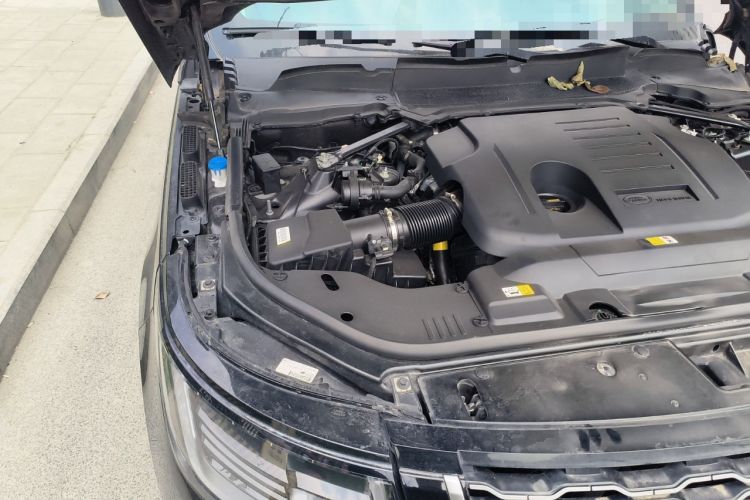 Used Land Rover Range 2021 3.0 L6 Century Extended Classic Edition Engine Bay Right