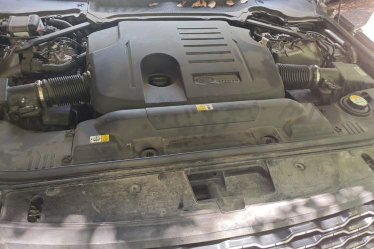 Used Land Rover Range 2021 3.0 L6 Century Extended Classic Edition Engine Bay
