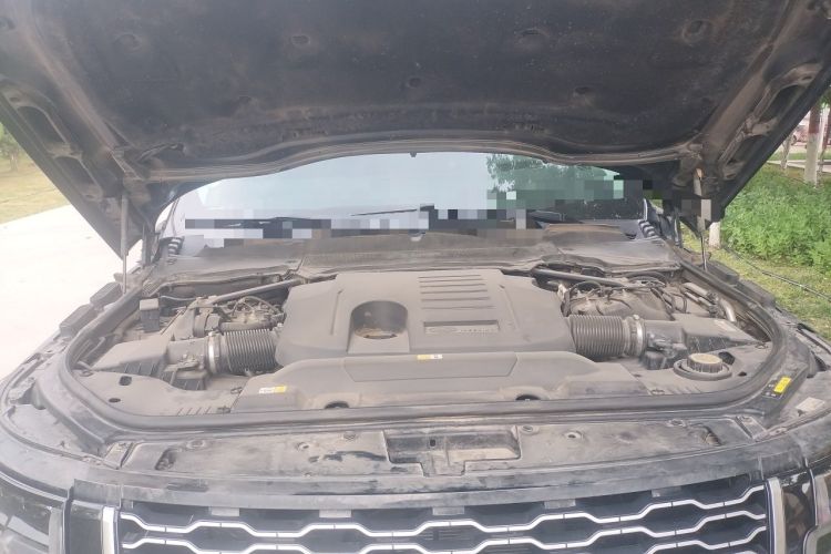 Used Land Rover Range 2021 3.0 L6 Century Extended Classic Edition Engine Bay