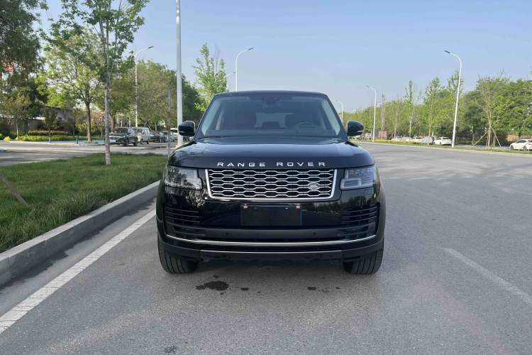Used Land Rover Range 2021 3.0 L6 Century Extended Classic Edition Exterior 1