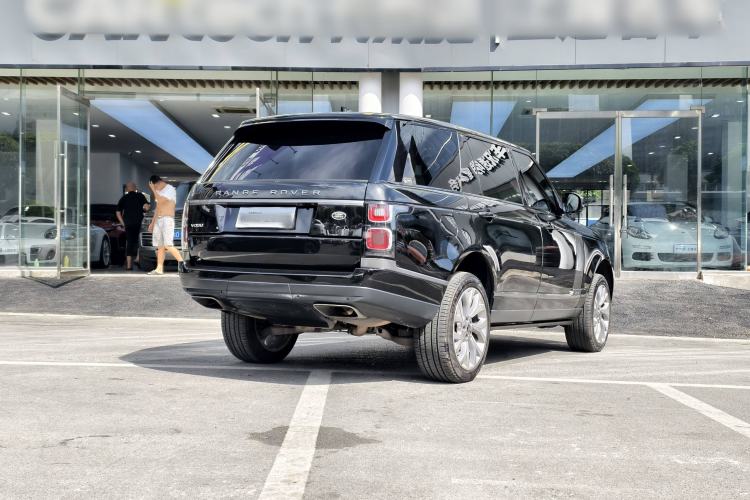 Used Land Rover Range 2021 3.0 L6 Century Extended Classic Edition Exterior 2