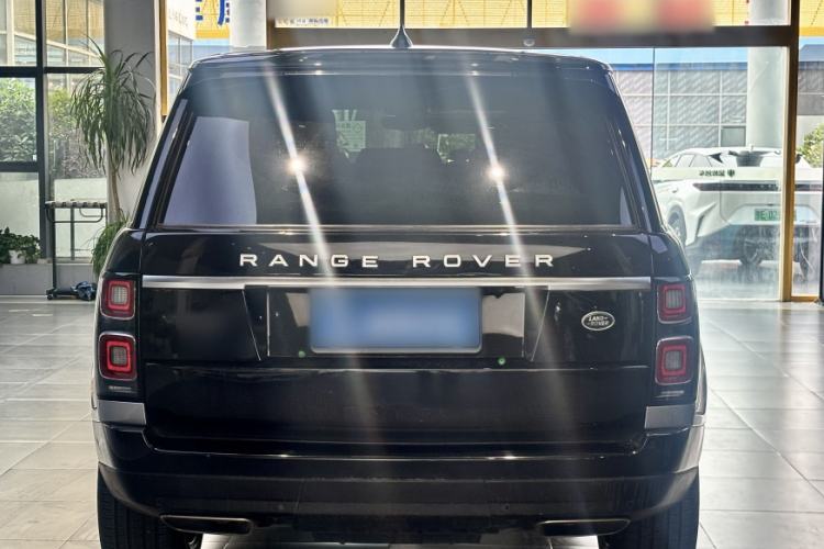 Used Land Rover Range 2021 3.0 L6 Century Extended Classic Edition Exterior 2