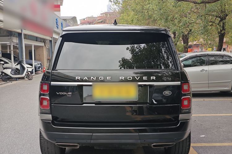 Used Land Rover Range 2021 3.0 L6 Century Extended Classic Edition Exterior 2