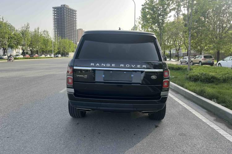 Used Land Rover Range 2021 3.0 L6 Century Extended Classic Edition Exterior 3