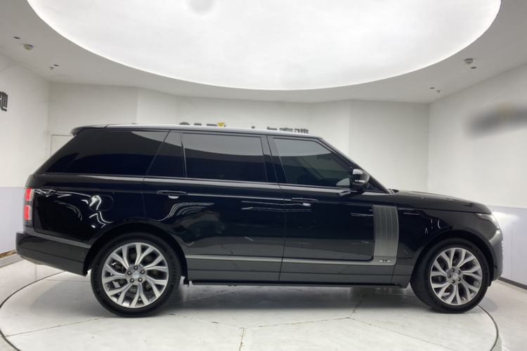 Used Land Rover Range 2021 3.0 L6 Century Extended Classic Edition Exterior 3