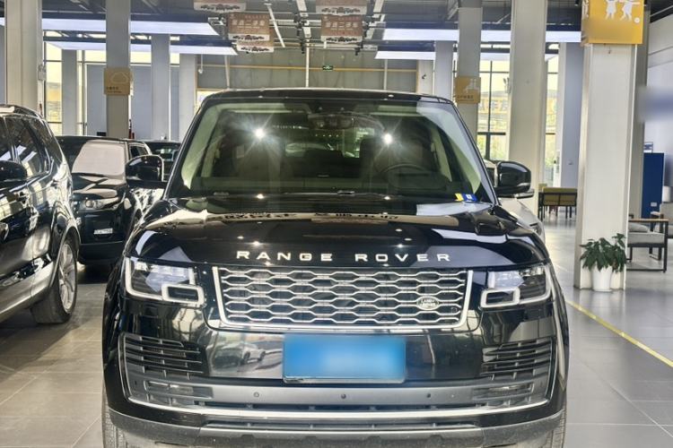 Used Land Rover Range 2021 3.0 L6 Century Extended Classic Edition Exterior 4
