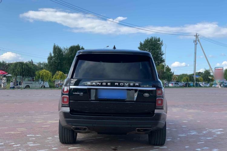 Used Land Rover Range 2021 3.0 L6 Century Extended Classic Edition Exterior 4