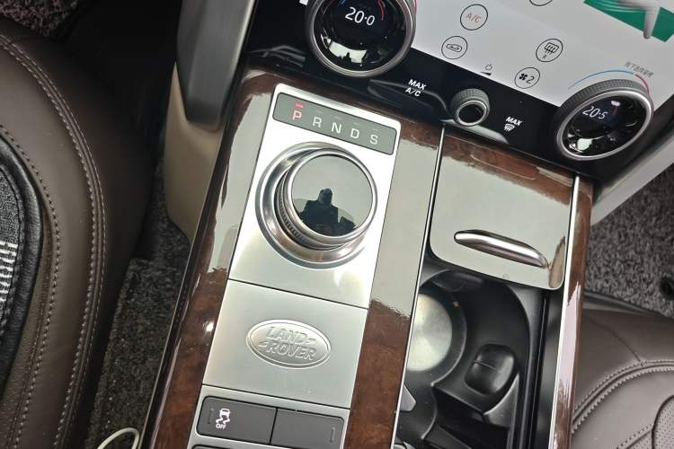 Used Land Rover Range 2021 3.0 L6 Century Extended Classic Edition Gear Lever