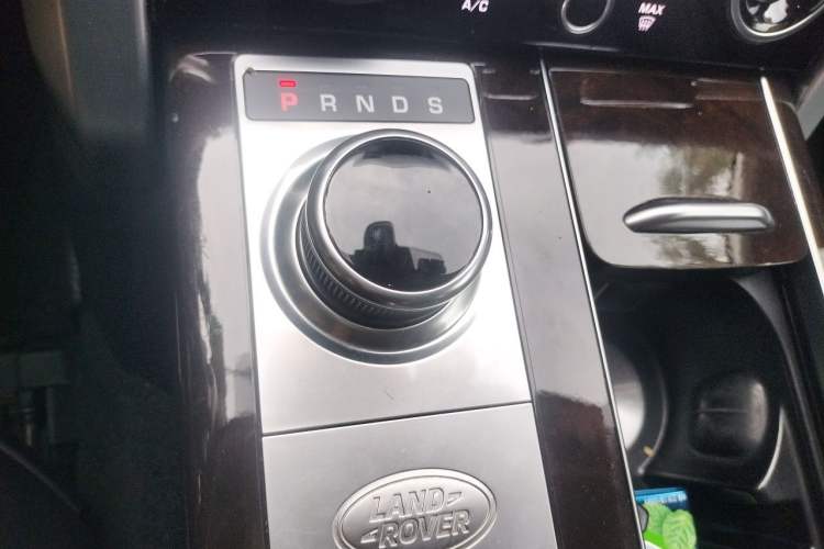 Used Land Rover Range 2021 3.0 L6 Century Extended Classic Edition Gear Lever