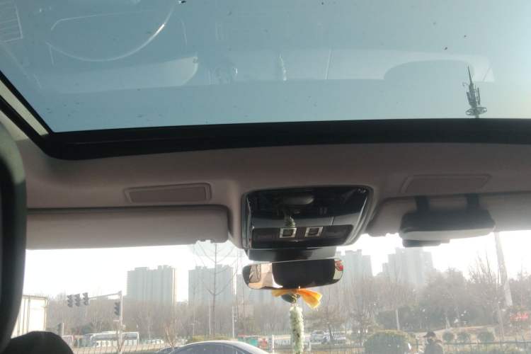Used Land Rover Range 2021 3.0 L6 Grand Edition Headliner