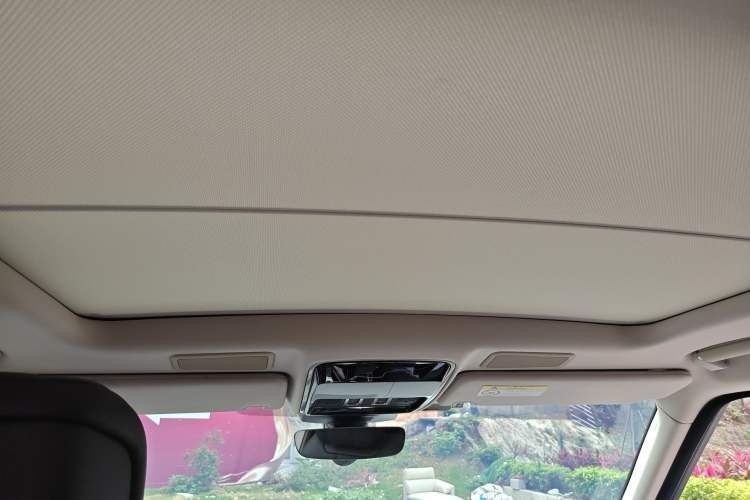 Used Land Rover Range 2021 3.0 L6 Century Extended Classic Edition Headliner