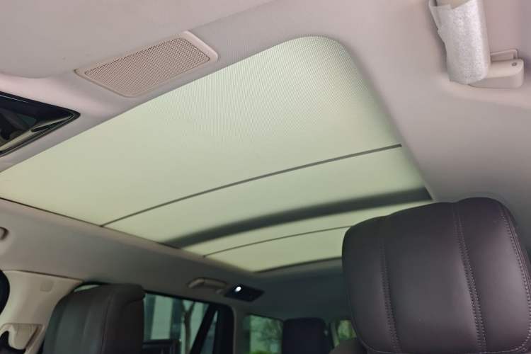 Used Land Rover Range 2021 3.0 L6 Century Extended Classic Edition Headliner