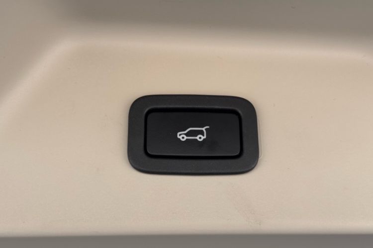 Used Land Rover Range 2021 3.0 L6 Century Extended Classic Edition Interior 1