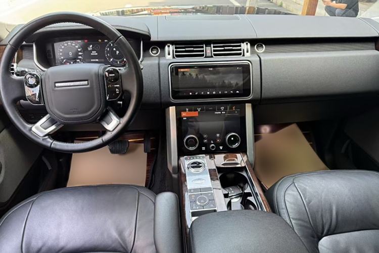 Used Land Rover Range 2021 3.0 L6 Grand Edition Interior 1