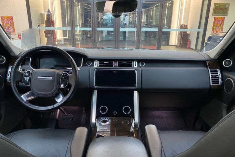 Used Land Rover Range 2021 3.0 L6 Grand Edition Interior 1