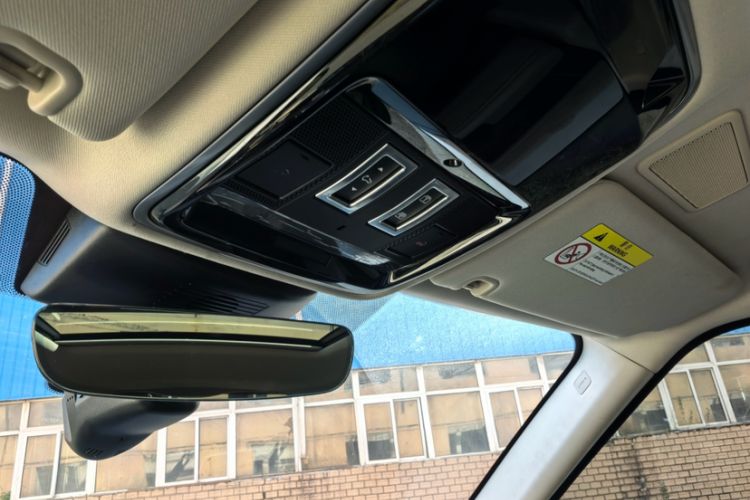 Used Land Rover Range 2021 3.0 L6 Centennial Edition Interior 1