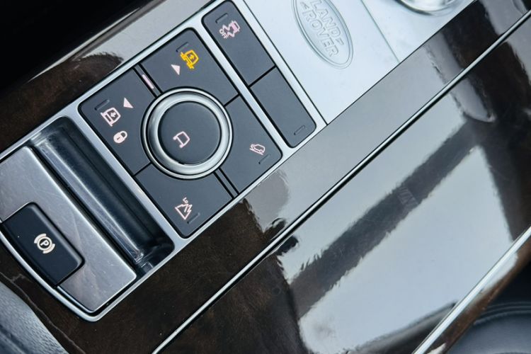 Used Land Rover Range 2021 3.0 L6 Grand Edition Interior 1